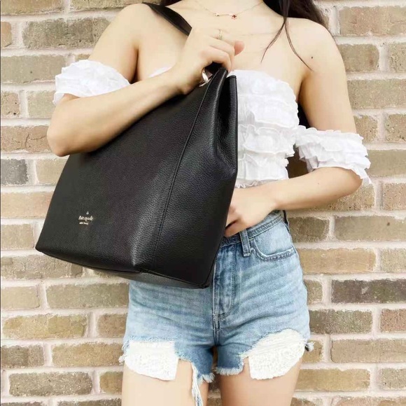 Kate Spade ♠️ Large Tote - Picture 3 of 4